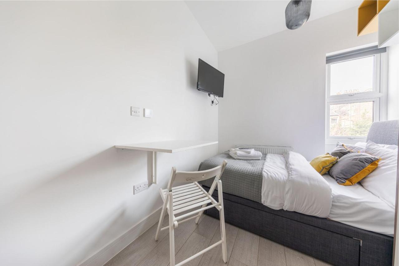Functional Budget Stay With Wi-Fi And Laundry Facilities Near Tube Station لندن المظهر الخارجي الصورة